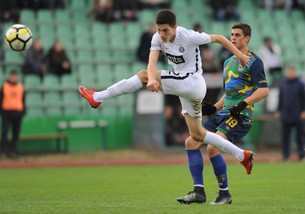 РАНИ ГОЛ ЗА БЕГ ОД НЕРВОЗЕ: Партизан у претпоследњем колу првог дела сезоне гост Рада