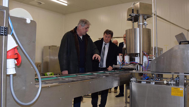 Посао и старијима од 50 у производном погону у Шимановцима