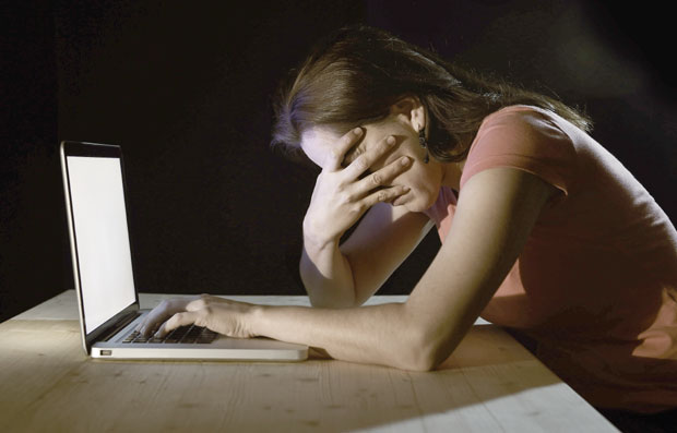 Другарице из школе уцењивали за секс