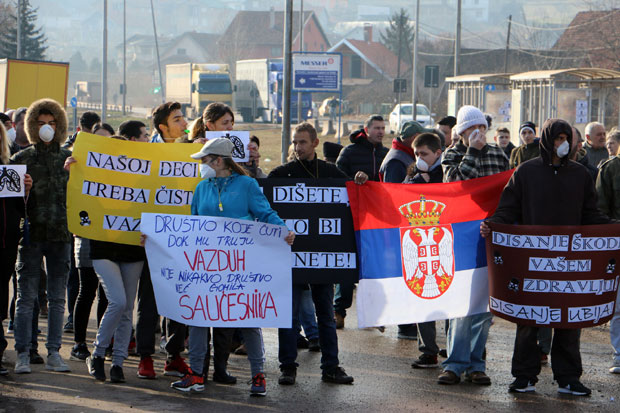 Протест грађана због згађења из Железаре Смедерево (ФОТО)