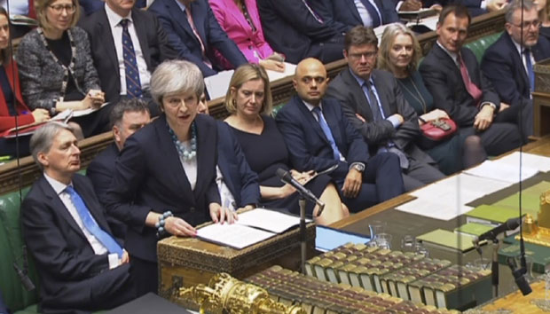 Мејова одложила гласање о Брегзиту