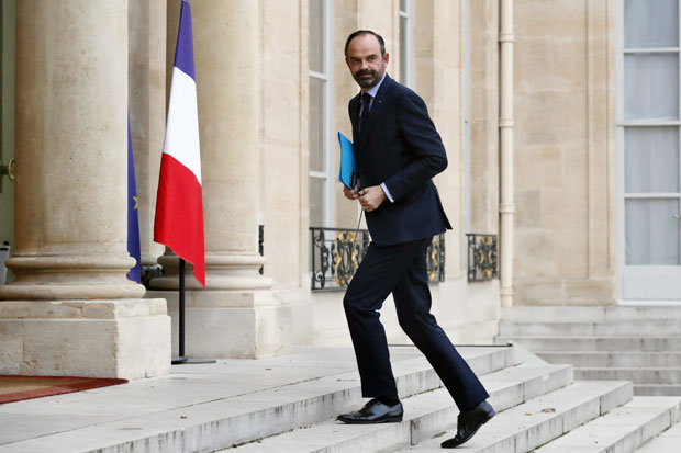 ФРАНЦУСКИ ПРЕМИЈЕР: Циљ Макронових мера је да се рад исплати