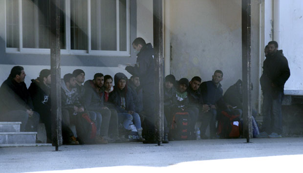 Све више Иранаца мигрира у Британију, острвски медији криве Србију