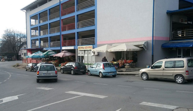 НЕСРЕЋА У ЦЕНТРУ ПРЊАВОРА: Тешко повређен радник Поште