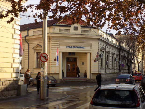 Лесковац: Каса са пет приоритета