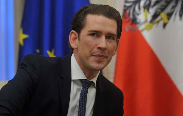 Меркел: Неће бити промене споразума о Брегзиту; Курц нуди Британцима повратак у ЕУ