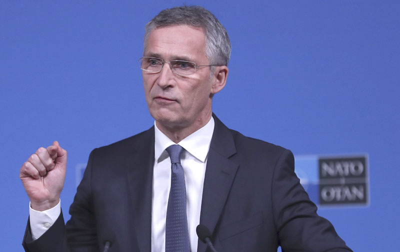 Столтенберг обећао Порошенку: НАТО даје опрему за комуникацију украјинској војсци