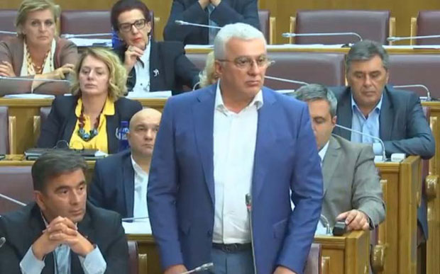 НА САСЛУШАЊЕ ЗБОГ ГОВОРА У СКУПШТИНИ ЦГ: Позив за лидера Нове српске демократије Андрију Мандића