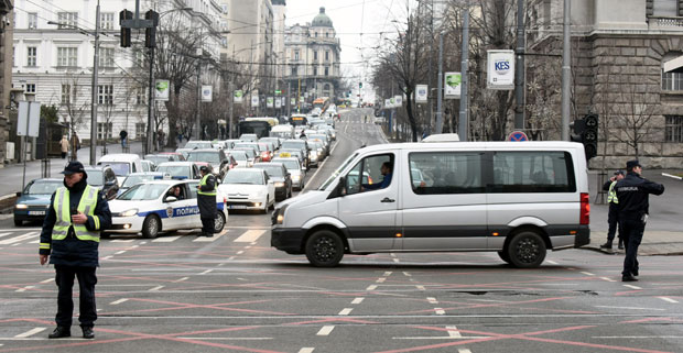 НИ БЕЧЕЈ НЕМА УСЛОВА: У Србији нигде нема обуке за Д1