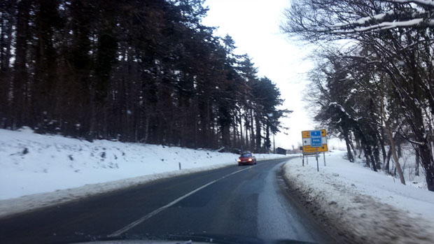 ВОЗАЧИ ОПРЕЗ: Саобраћај преко Иришког венца забрањен за теретни саобраћај