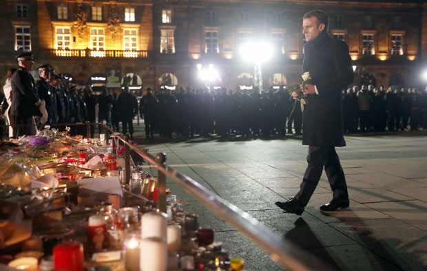 Макрон: Власти да разјасне како Шекат није заустављен раније