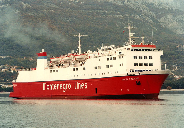 ЦРНА ГОРА ОДСЕЧЕНА ОД СВЕТА: Купују ферибот за пет милиона