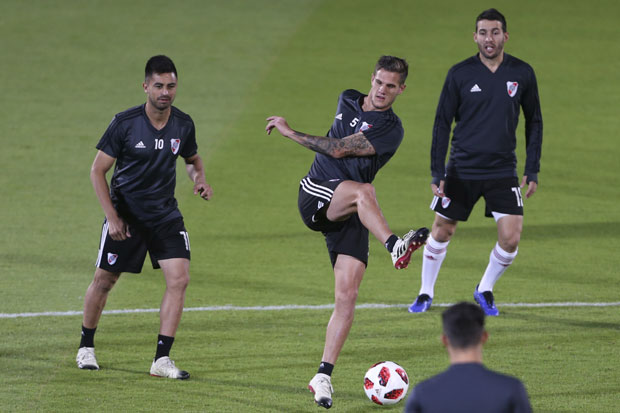 РИВЕР ПРЕТИ КРАЉЕВИМА: Мечевима четвртфинала почињу најважније битке на СП за клубове