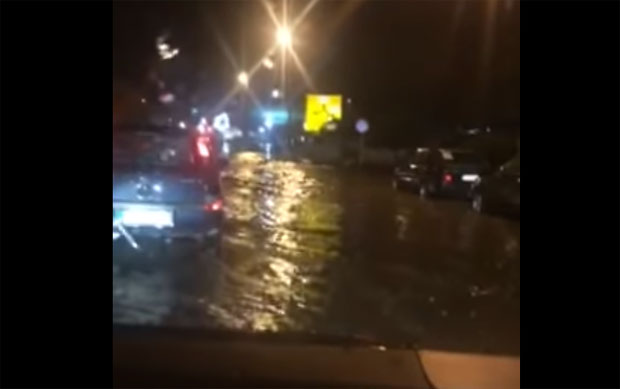 Монсунски удар паралисао Бар