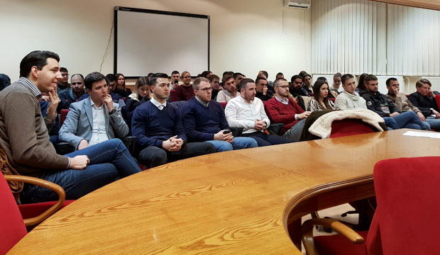 КОНСТИТУТИВНА СЕДНИЦА СКОНУС: Милану Савићу нови мандат председника