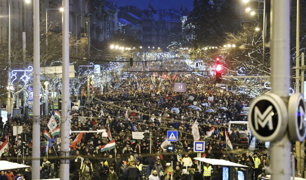 Будимпешта: Хиљаде протестују против Орбанове владе