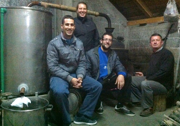 Шљивовицом чувају традицију