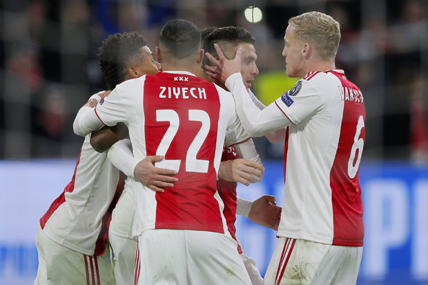 Осмица Ајакса, Тадић опет стрелац