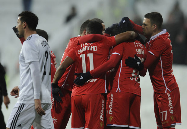 ЗВЕЗДИНО ХОКЕЈАШКО КРУНИСАЊЕ: Црвено-бели победом против Чукаричког доминантно завршили јесењи део