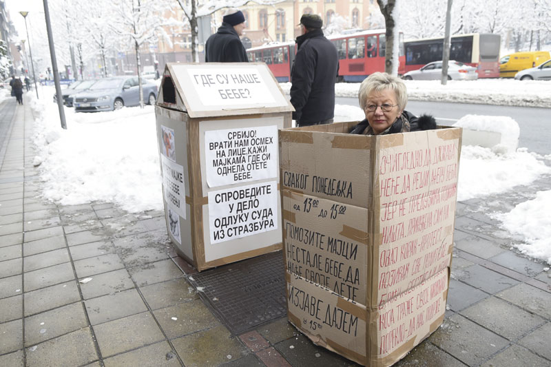 СЛУЧАЈ НЕСТАЛИХ БЕБА: Мајке из кутије траже истину