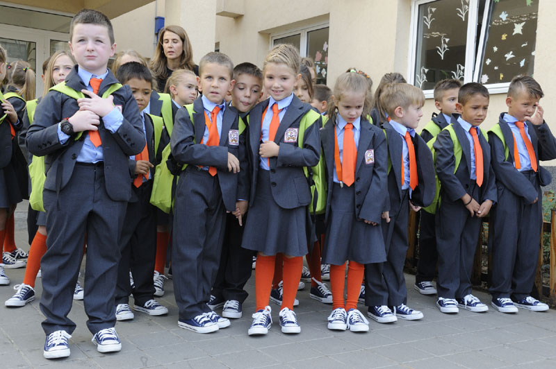 Зашто ученици и даље не носе униформе