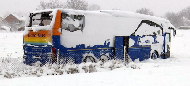 ПУТНИЦИ ИЗ ПРЕВРНУТОГ АУТОБУСА: Памтићемо удес и добре људе из Србије