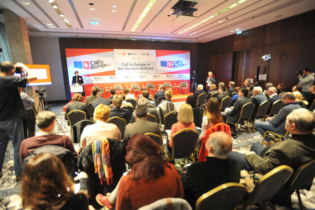 Десница у Европи креира политичку интернационалу