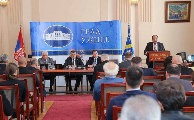 ПРОТЕСТ ОПОЗИЦИЈЕ: Ужички парламент заседао без Савеза за Србију