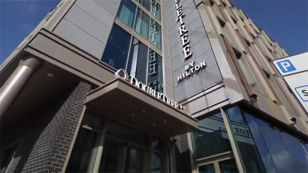 Даблтри Хилтон хотел понудио собе за 28 бескућика за Божић