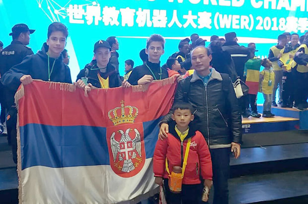 Награда нашим роботичарима у конкуренцији ученика из 50 земаља