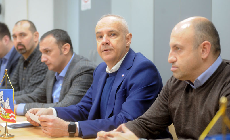 Радојичић: Путеви очишћени, ризик од леденица