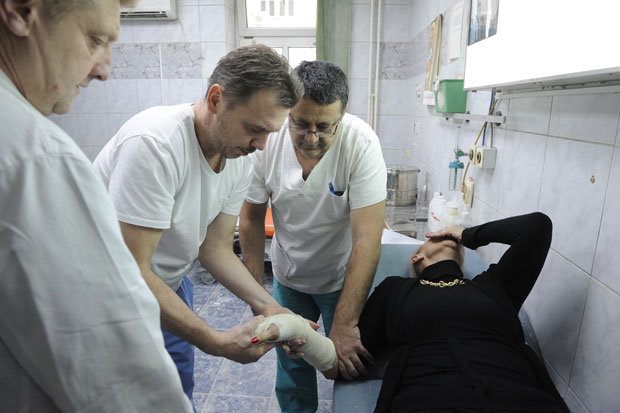 И млади ломе кукове