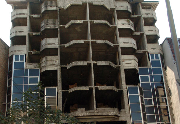 У Србији 50.000 недовршених објеката