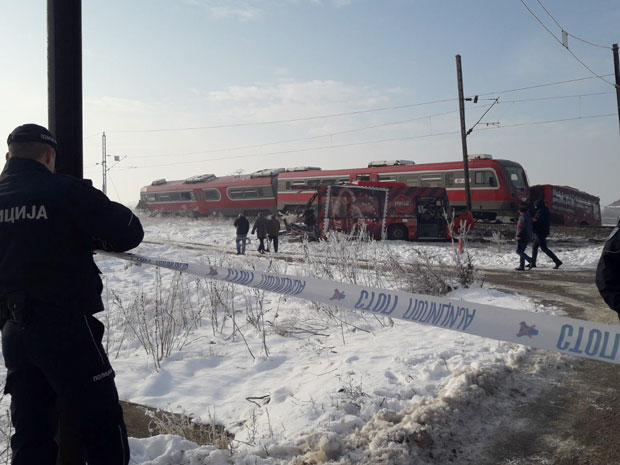 Завршено суђење за трагедију на пружном прелазу у Међурову: Део одговорности сноси и машиновођа