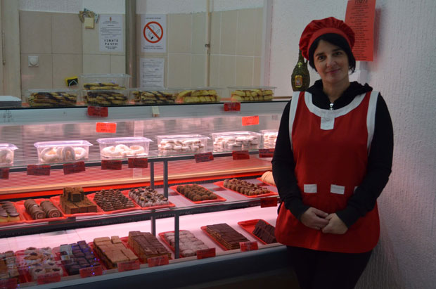 НИЈЕ ОДУСТАЛА И ПОКРЕНУЛА ПОСАО: Друга шанса за торте и колаче