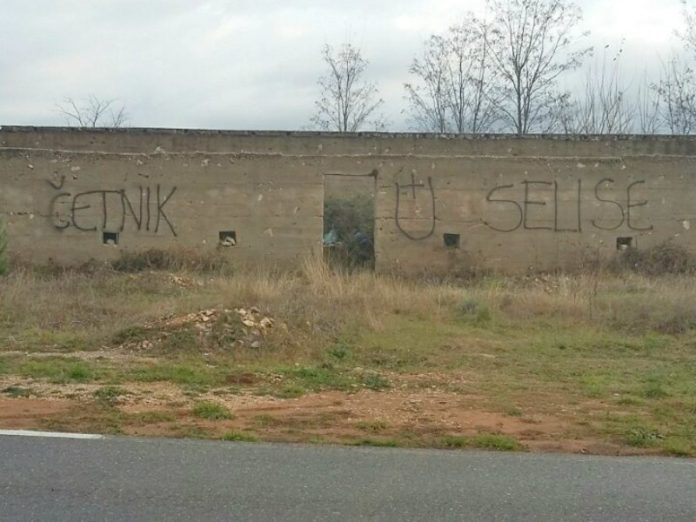 ЧЕТНИК, СЕЛИ СЕ: Графит мржње на српској кућу у Хрватској, власница побегла код сина, већ су је избацивали из аутобуса јер је Српкиња