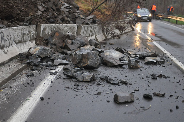  Опасност од одрона на магистрали кроз Ибарску клисуру