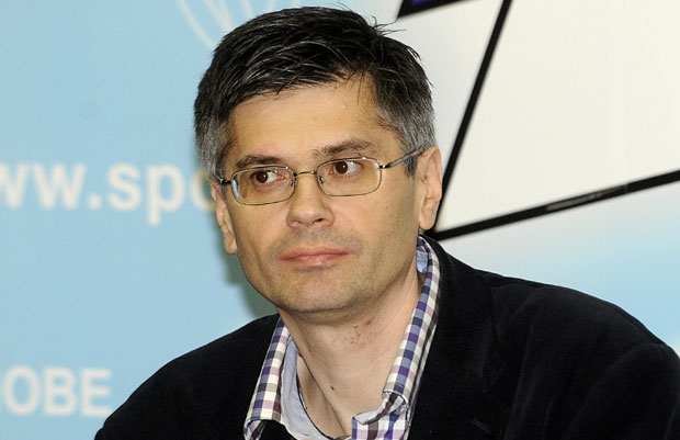 Шпијунка: Посланичка цена