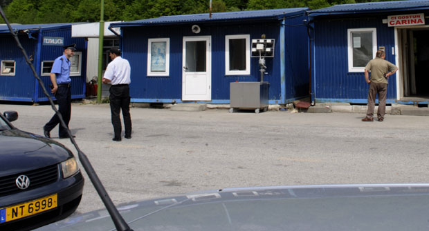 Једна контрола на две границе између Србије и Црне Горе