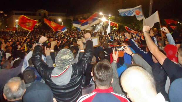 Договор до Нове године?
