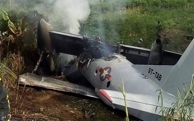 ВОЈНИ АВИОН ПРОМАШИО ПИСТУ: Повређено 38 путника и чланова посаде, осам теже (ФОТО)