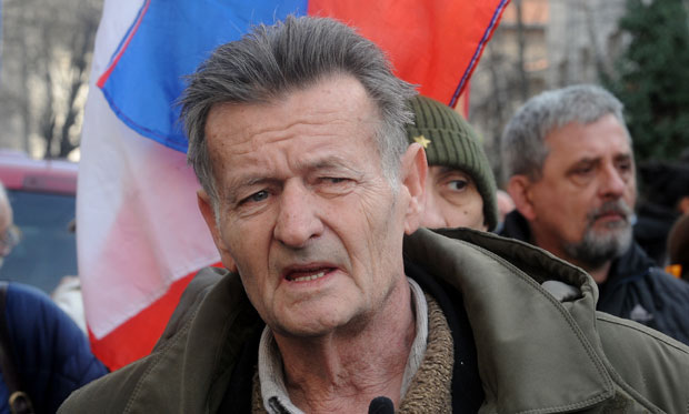 Шпијунка: Дедина кућа