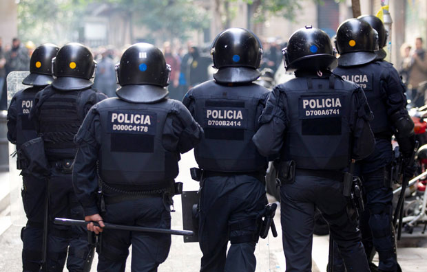 Барселона Божић дочекује под машинкама