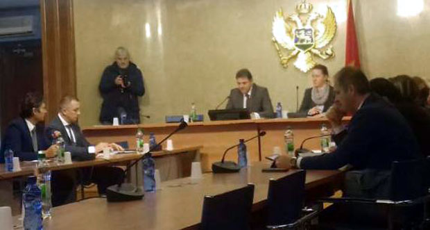 И Албанија да преузме одговорност о реци Бојани