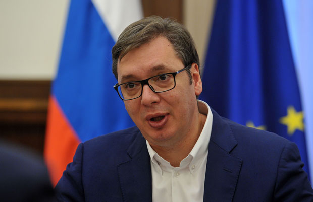 Вучић поручио опозицији: Никуда не идем одавде, само сањајте; Па, нисмо ми ваљда ишли и рушили рампе