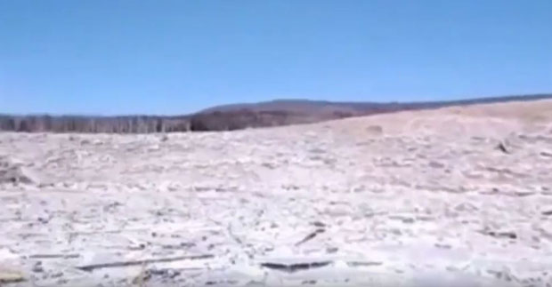 ЧУДО У РУСИЈИ: Брдо које се пуши никло преко ноћи (ВИДЕО)