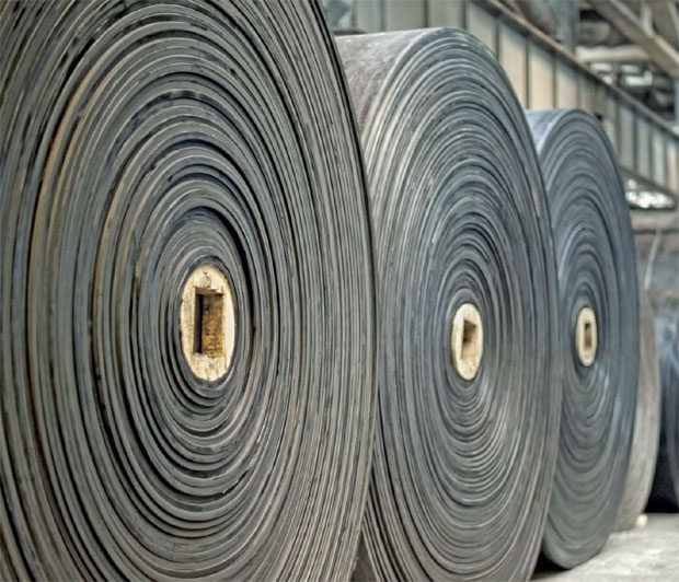 Српска гума у - суфициту