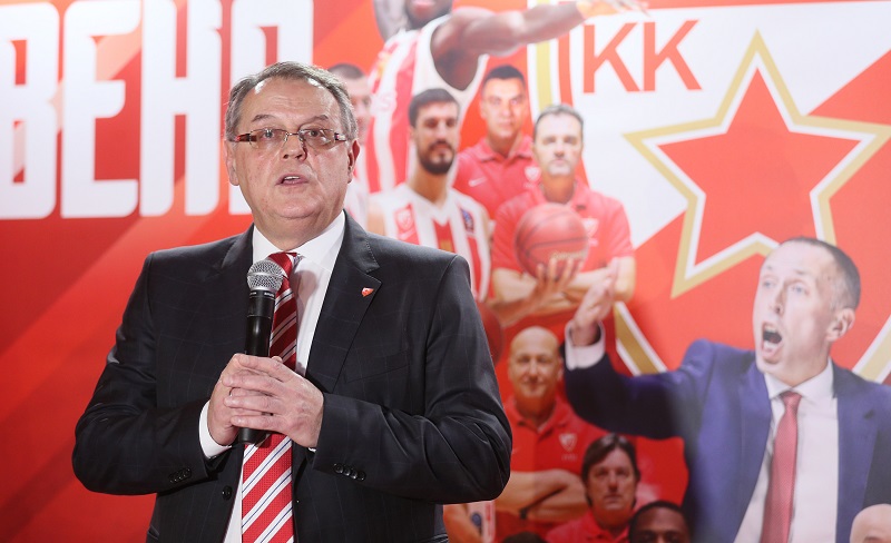 НИСУ САМО ТИТУЛЕ МЕРИЛО: Кошаркаши Црвене звезде испратили 2018. новогодишњим коктелом