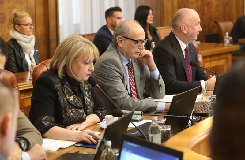 Влада дала сагласност за исплату дела добити запосленима јавних предузећа