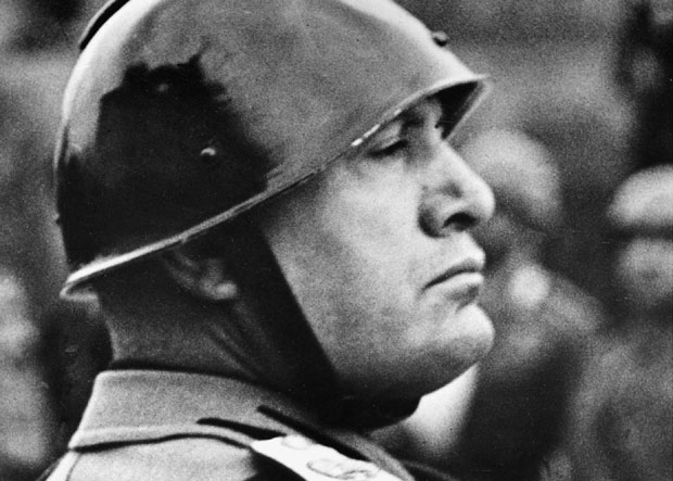 Мусолини се смеши са све више календара у Италији (ФОТО)